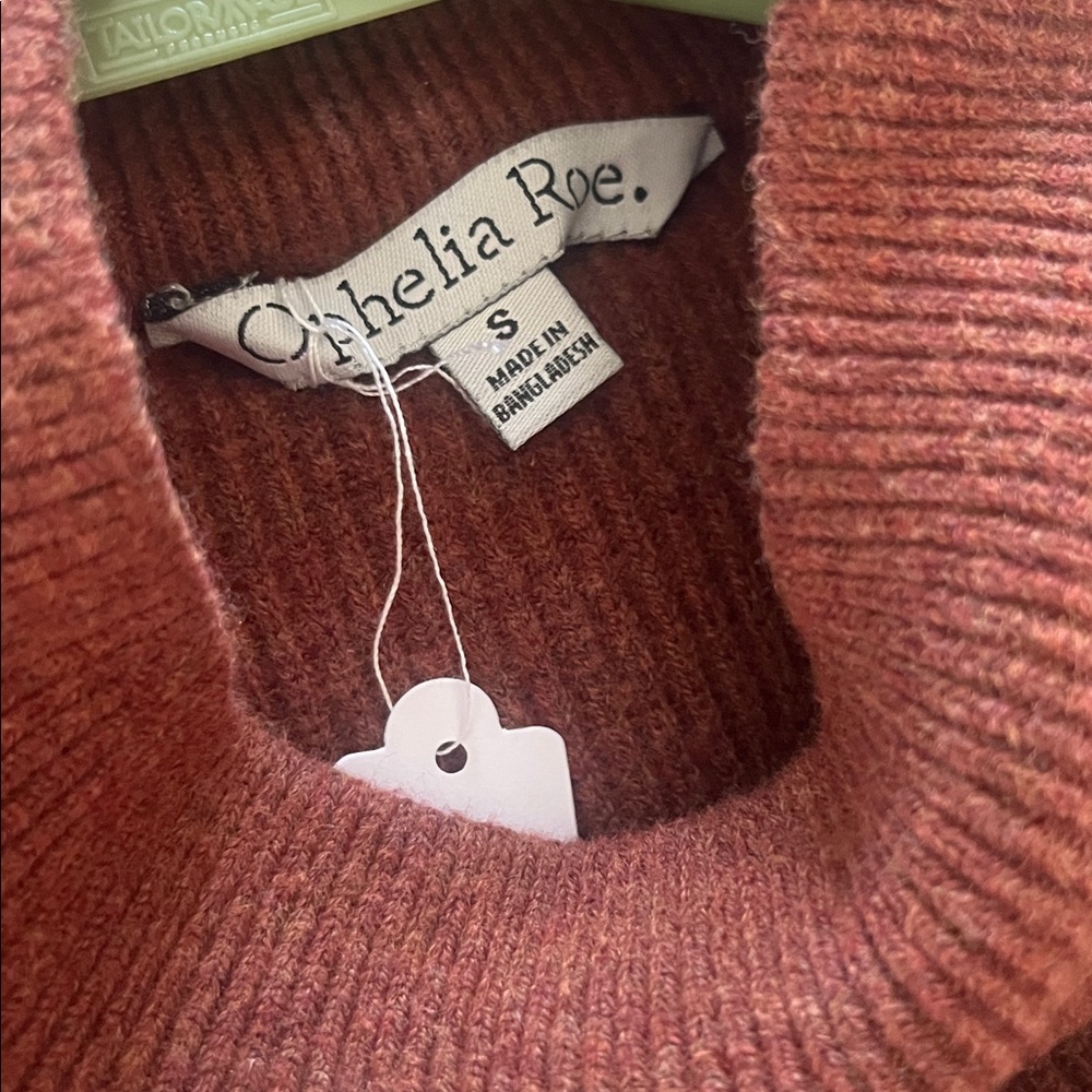 Women's Sweater in Cream and Brown - Picture 3 of 4